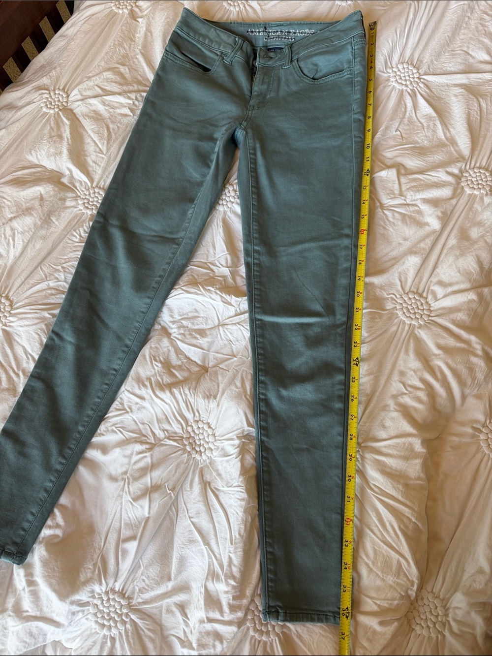 American Eagle Outfitters Olive/sage Green SUPER STRETCH Skinny Jeans. Size 2 - Picture 3 of 9